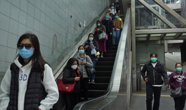 Κοροναϊός: Πρόγραμμα απολύμανσης στα λεωφορεία και το μετρό της Κίνας