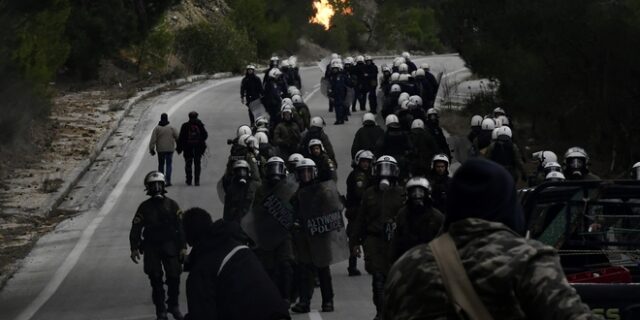 Ποιοι μπαχαλάκηδες; Σαν τα ΜΑΤ δεν υπάρχουν!