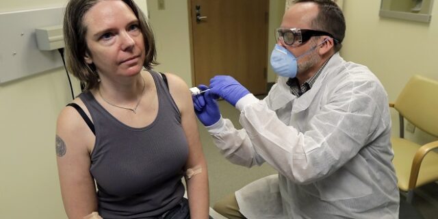 Κορονοϊός- ΗΠΑ: Σε 43χρονη μητέρα η πρώτη κλινική δοκιμή εμβολίου