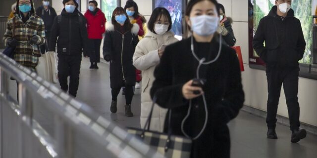Κορονοϊός: Το Πεκίνο απαγορεύει τις “απολίτιστες” συμπεριφορές