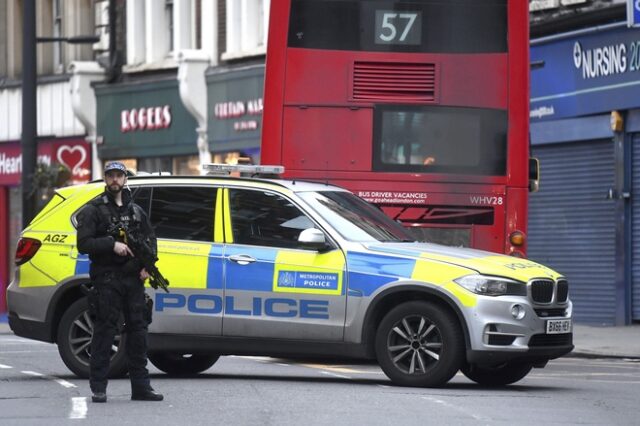 Βρετανία: Νεκρός άνδρας από τα πυρά της αστυνομίας στο κέντρο του Λονδίνου