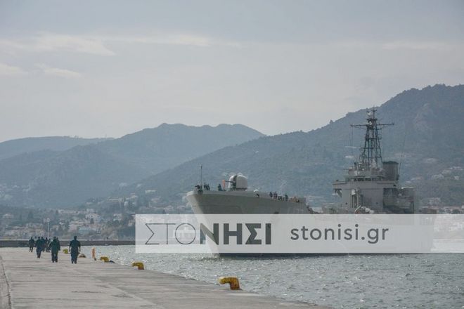 Αναχώρησε το αρματαγωγό με 450 πρόσφυγες και μετανάστες από τη Λέσβο