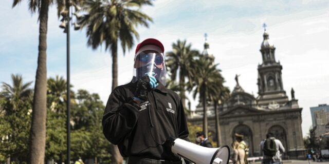 Μαρτυρία από τη Χιλή του κορονοϊού: “Η κατάσταση θυμίζει δικτατορία”