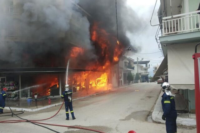 Καταστράφηκε κατάστημα στο οποίο ξέσπασε φωτιά στην Βάρδα Ηλείας