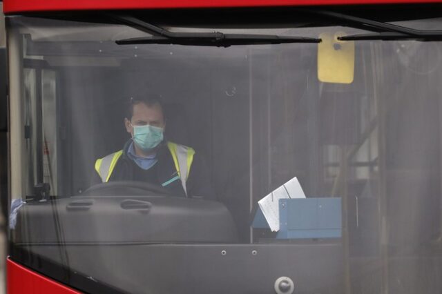Κορονοϊός – Λονδίνο: Νέα μέτρα στα λεωφορεία μετά τον θάνατο 20 οδηγών