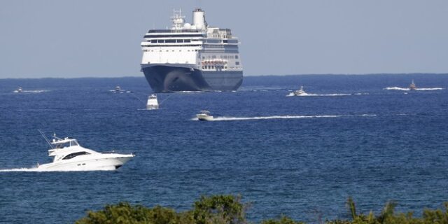 Κορονοϊός: Κρουαζιερόπλοιο με 12 κρούσματα πλέει προς τη Φλόριντα