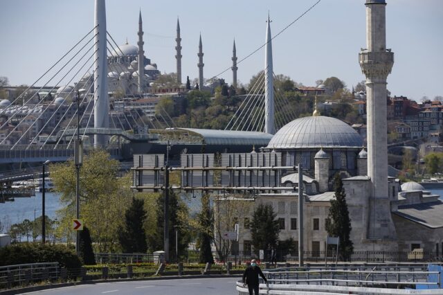 Στην Τουρκία τα σχολεία δεν θ’ ανοίξουν σύντομα