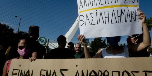 Η διευθύντρια του Εσπερινού ΓΕΛ Πατρών συγκλονίζει: “Γιατί πεθαίνει ο Βασίλης Δημάκης;”