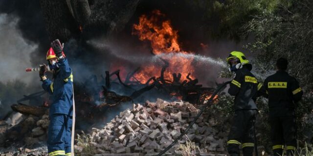 Παραμένουν οι φωτιές σε Ζάκυνθο, Κεφαλονιά και Φιλιππιάδα-Οριοθετημένη στην Αλεξανδρούπολη