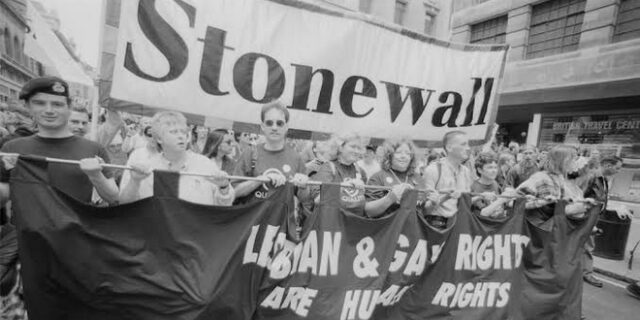 Stonewall: Από την εξέγερση του ’69, στη γέννηση του ΛΟΑΤΚΙ+ κινήματος