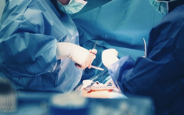 ΗΠΑ: Μεταμόσχευση πνευμόνων σε 20χρονη με κορονοϊό που κινδύνευε να πεθάνει