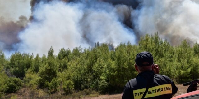 Φωτιά στα Μέθανα – Μπλακ άουτ σε Αίγινα και Αγκίστρι