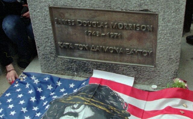 Τζιμ Μόρισον: Γιατί μπήκε η ελληνική επιγραφή στον τάφο του