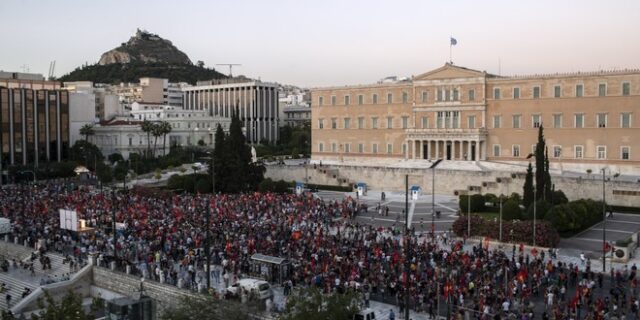 Αλλαγές στο νομοσχέδιο για τις δημόσιες συναθροίσεις- Την Τετάρτη στην ολομέλεια