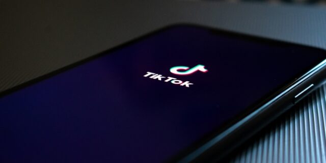 Αmazon: Φιάσκο η εντολή της για απόσυρση του Tik-Tok