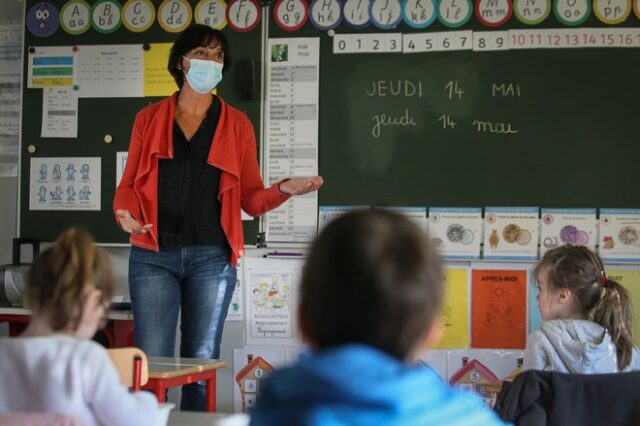 Γαλλία: “Τέλος” οι μάσκες για τους μαθητές στα δημοτικά σε περιοχές με χαμηλά ποσοστά μόλυνσης