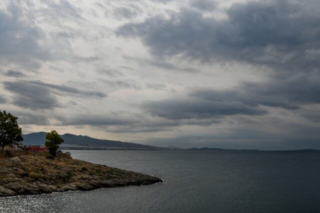 Αλλάζει ο καιρός την Τρίτη με βροχές και καταιγίδες