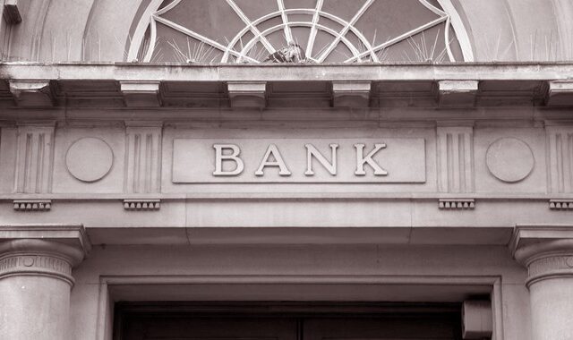 Ελληνική Ένωση Τραπεζών: Παράταση στα μέτρα στήριξης δανειοληπτών