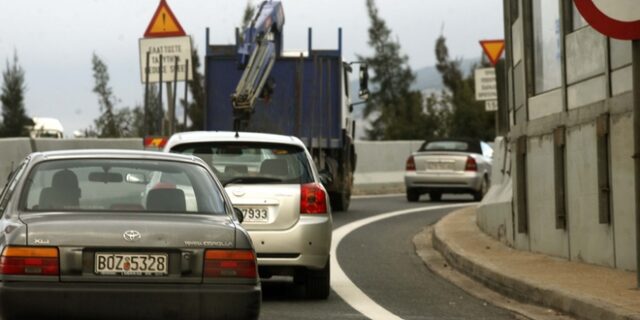 Κίνηση στους δρόμους: Με προβλήματα η κυκλοφορία στο κέντρο