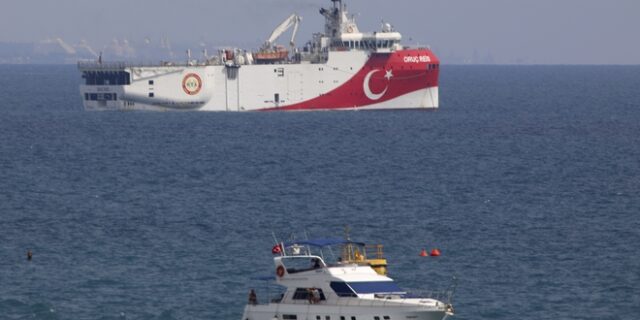 Υπουργός Ενέργειας Τουρκίας: Το Oruc Reis έκανε δοκιμές και ξεκινά έρευνες