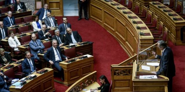 Βουλή: Σχέδιο ελέγχου των “Σαμαρικών” η επιστολική ψήφος;