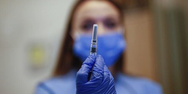 Εμβόλιο κορονοϊού: Πρωτοφανείς ταχύτητες από τους επιστήμονες για την ανακάλυψή του
