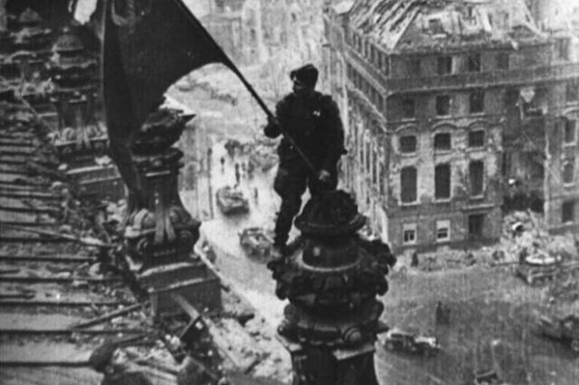 1945: A Race for Berlin και o καιρός σε δύο πολέμους