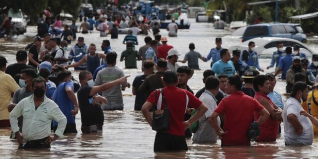 Τροπική καταιγίδα Ήτα: Δεκάδες νεκροί και χωριά θαμμένα στη λάσπη