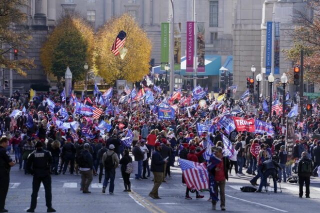 ΗΠΑ: Διαδηλωτές συρρέουν στην Ουάσινγκτον για να στηρίξουν τον Τραμπ