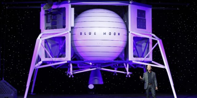 Τζεφ Μπέζος: Η Blue Origin θα στείλει την πρώτη γυναίκα στη Σελήνη