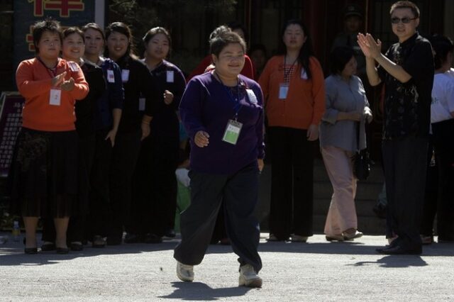Κίνα: Ραγδαία αύξηση της παχυσαρκίας, οι μισοί ενήλικοι είναι υπέρβαροι