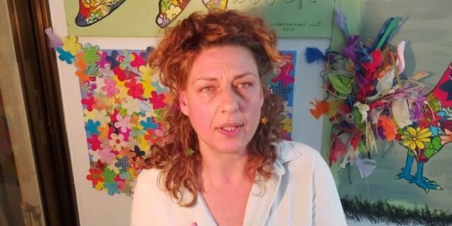 Φαίη Κοκκινοπούλου: “Γελάνε και τα καμαρίνια με τη μήνυση Κιμούλη”