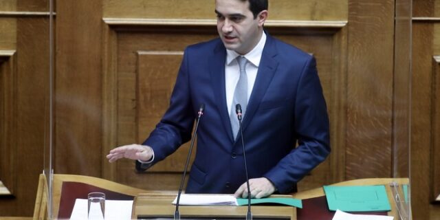 Κατρίνης: Μήπως η κυβέρνηση θέλει να πάρει τα κλειδιά όλων των μικρομεσαίων επιχειρήσεων;