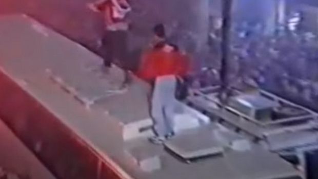 Κουτσόπουλος: Ο κριτής του MasterChef πανηγυρίζει στην οροφή του πούλμαν για το Κύπελλο του Πανιωνίου το 1998