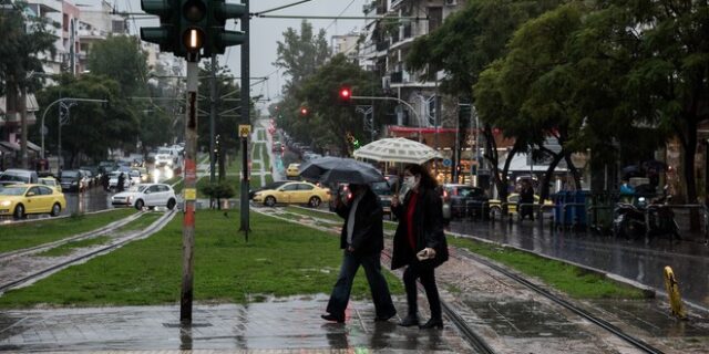 Καιρός: Βροχές και καταιγίδες μέχρι τα μέσα της εβδομάδας