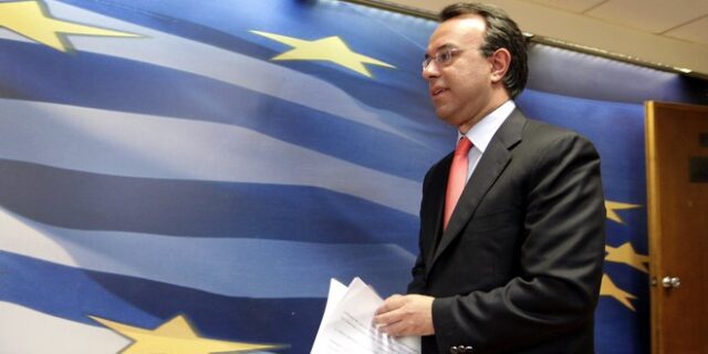 Σταϊκούρας: Θα μιλήσουν πρώτα οι ειδικοί για το άνοιγμα της αγοράς