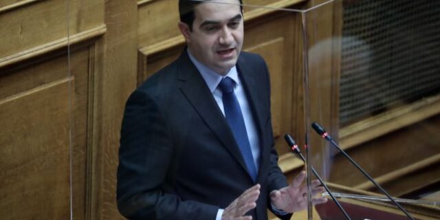 Κατρίνης: Χωρίς σχέδιο το άνοιγμα του τουρισμού