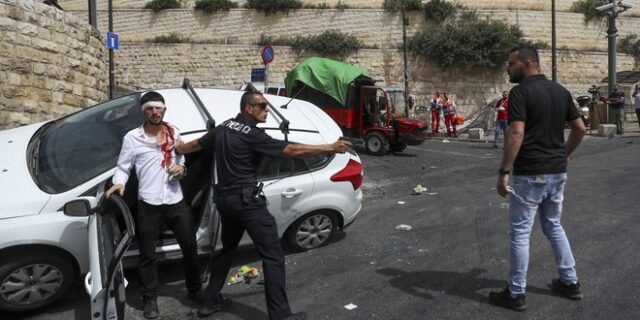 Ιερουσαλήμ: Στο κόκκινο η ένταση, αυτοκίνητο έπεσε πάνω σε διαδηλωτές