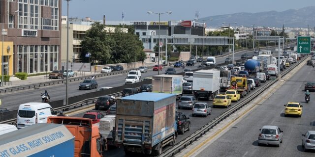 Κίνηση στους δρόμους: Πηγμένος ο Κηφισός, μποτιλιάρισμα σε Κατεχάκη και Μεσογείων – LIVE Χάρτης