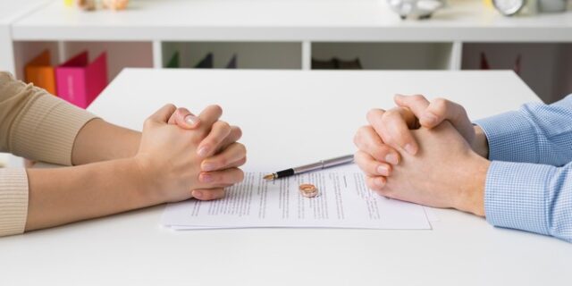 Συναινετικό διαζύγιο μέσω mail: Τι προβλέπει η διαδικασία