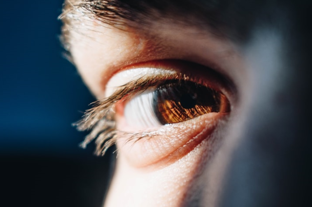 Κληρονομική Οπτική Νευροπάθεια Leber: Μήπως ευθύνεται για Αιφνίδια Απώλεια Όρασης σε Νεαρό άτομο;