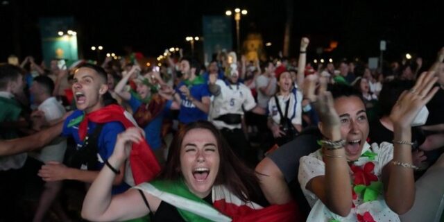 Euro 2020: Όλη η Ιταλία στο πόδι μέχρι το πρωί