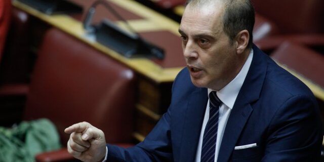 Βελόπουλος: Δεν θα παραστεί στη δεξίωση της Προεδρίας – Η απάντηση της ΠτΔ