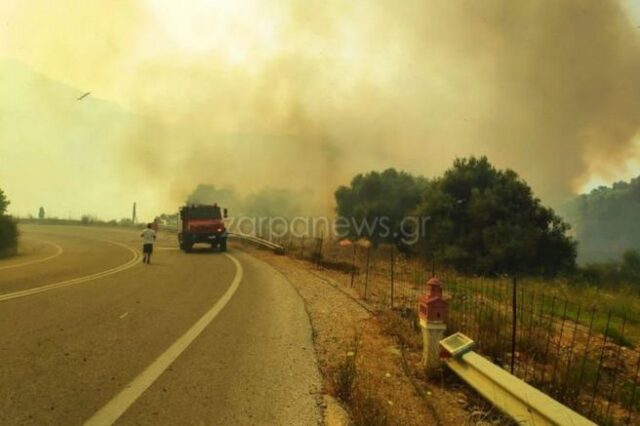 Χανιά: Εκτός ελέγχου η φωτιά στο Κακοδίκι – Εκκενώθηκαν σπίτια