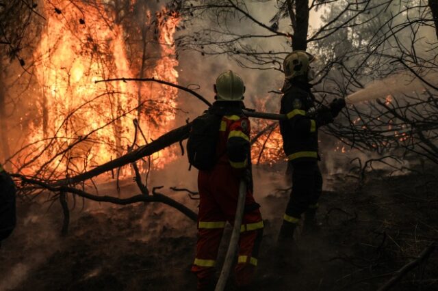 Βόρεια Εύβοια: Αναζωπυρώθηκε το μέτωπο στο Ασμήνιο κοντά στο Πευκί