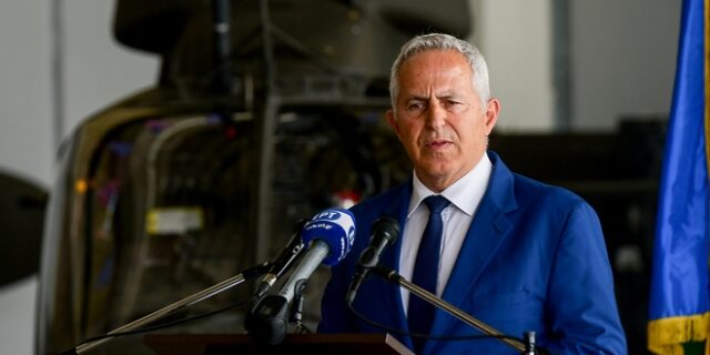 Βόμβα στον ανασχηματισμό: Ο Ευ. Αποστολάκης δεν αποδέχθηκε θέση υπουργού – “Πρόεδρε με παγίδευσαν”