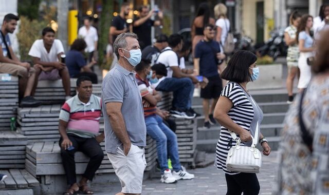 Κορονοϊός: 635 νέα κρούσματα σήμερα στην Αττική