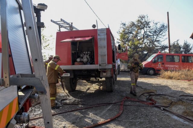 Υπό έλεγχο η φωτιά στα Κριεζά της Εύβοιας