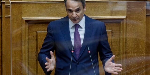 Μητσοτάκης για φωτιές: “Στη μία τραγωδία μετρούσαμε στρέμματα, στην άλλη φέρετρα”