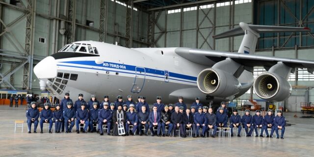 Η Ρωσία στέλνει δύο αεροσκάφη Ilyushin Il-76 και δύο ελικόπτερα Mil Mi-8 στην Ελλάδα